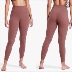 Athleta Elation Pirouette 7/8 Tight